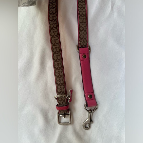 Coach Signature Mini C Dog Collar & Leash Set - Picture 6 of 9